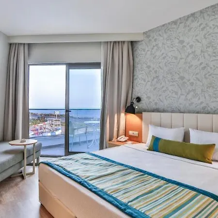 Hotel Calido Maris Ultra 5*