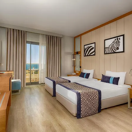 Hotel Calido Maris Ultra 5*